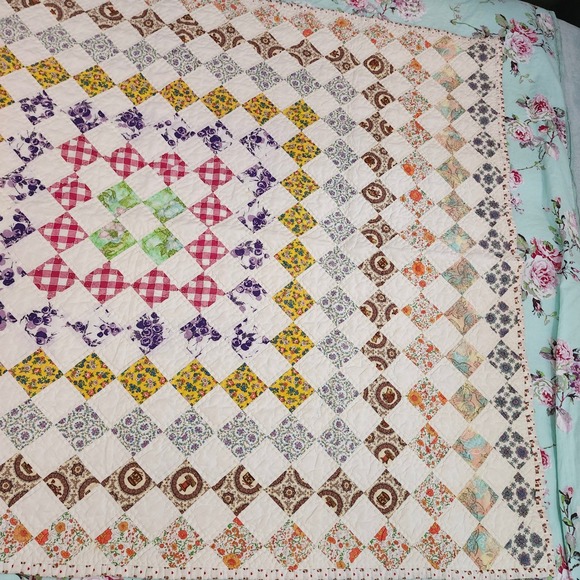 Vintage Handmade Patchwork Quilt Throw Blanket Teddy Bear Print Cottagecore - Picture 4 of 10